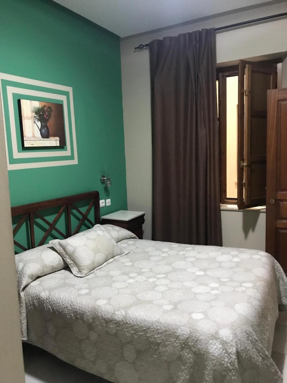 Hostal Puerta Carmona Seville Exterior photo